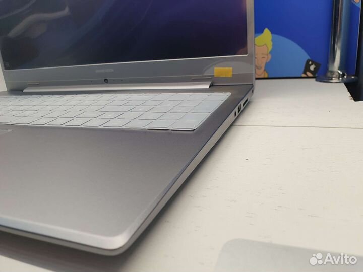 Ноутбук Maibenben