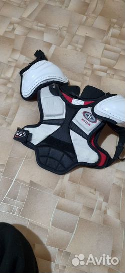 Экипировка,защита нательная для хоккея д мальчика