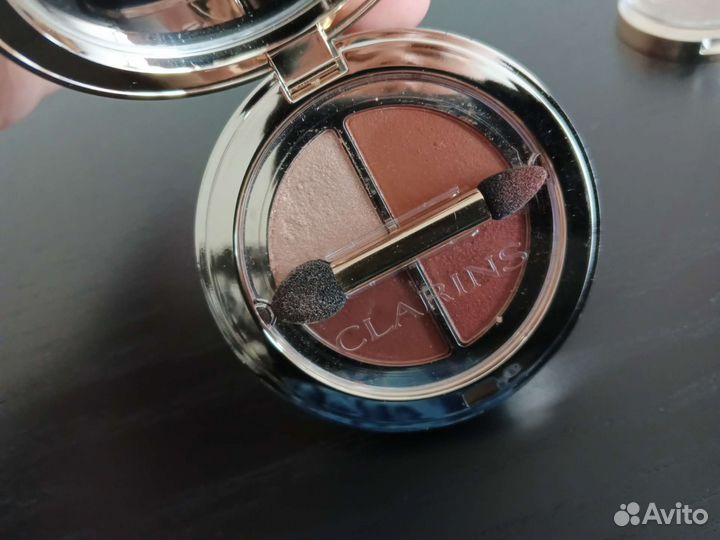 Clarins тени