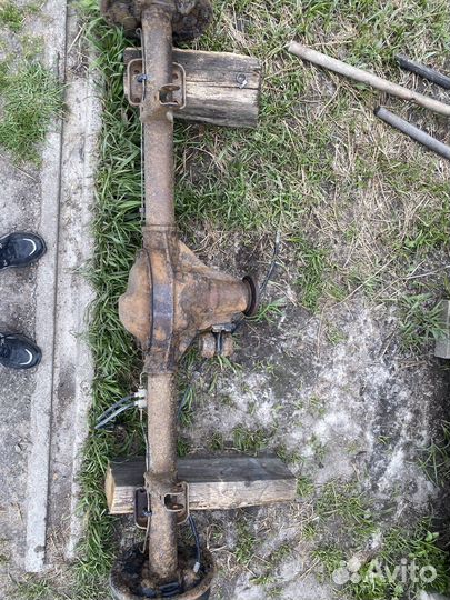 Задний мост на ford transit 2002 2.4