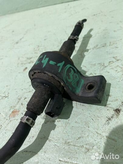 Впускной клапан Volkswagen Touareg 7L дорест. 3.2L