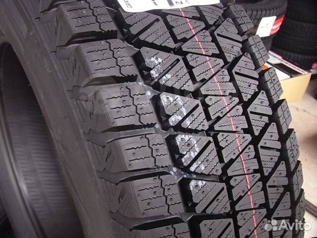 Bridgestone Blizzak DM-V3 295/35 R21