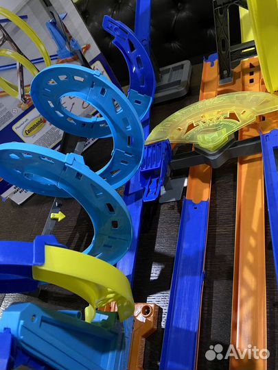 Трек Hot Wheels Vertical Launch kit GGH70