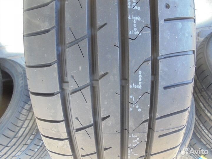 Habilead HF330 215/45 R17 91W