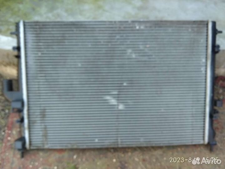Радиатор охлаждения, кондиционера Nissan Almera