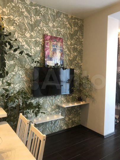 2-к. квартира, 74 м², 1/4 эт.