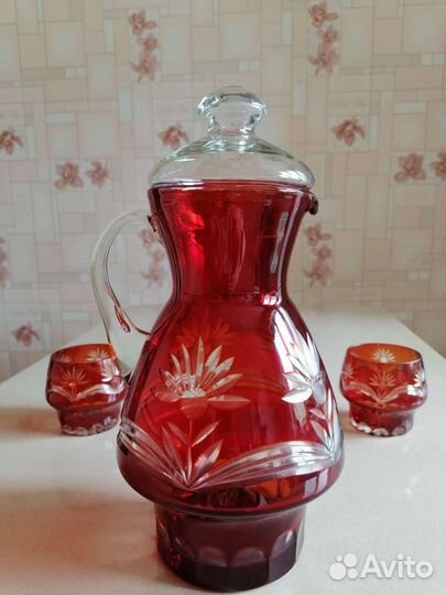 Рубиновое стекло. Кувшин и два стакана. Винтаж