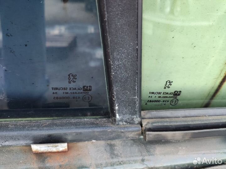 Дверь задняя левая Peugeot 406