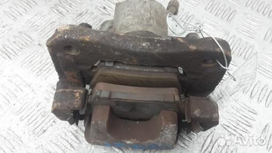 Суппорт тормозной задний правый toyota RAV 4 ZSA3