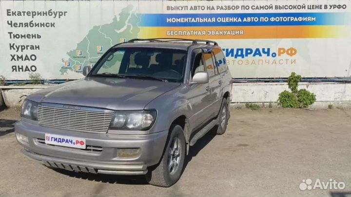 Реле света фар Toyota Land Cruiser (J100) 82642-30020