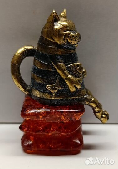 Фигурка Питерский Кот с рыбой бронза