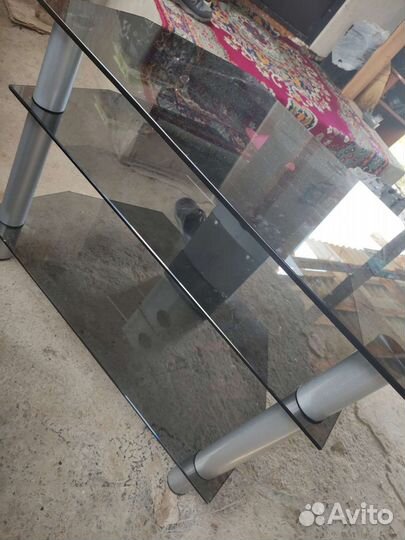 Стеклянная тумба