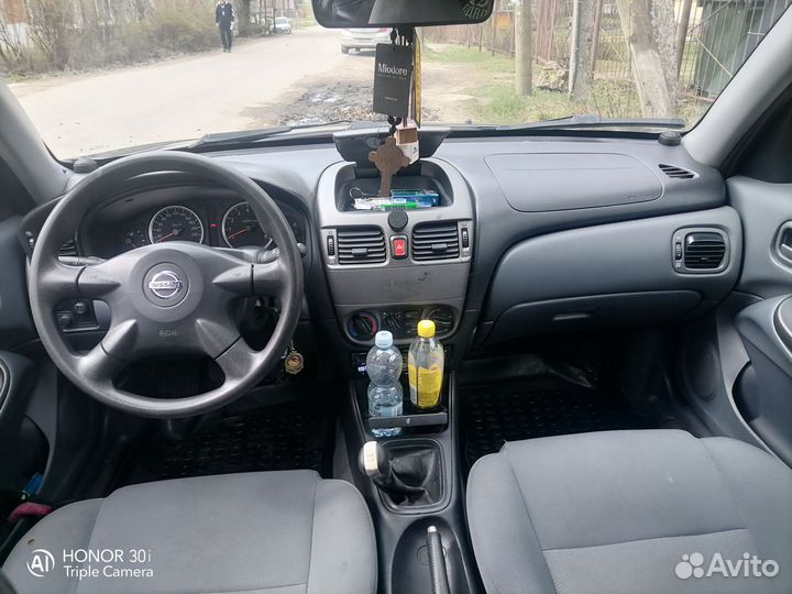 Nissan Almera 1.5 МТ, 2005, 245 471 км