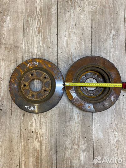 Диски тормозные передние Nissan