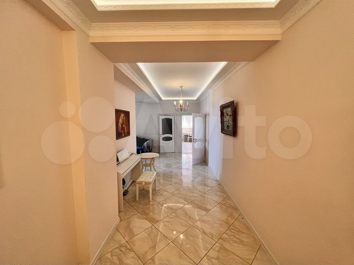 3-к. квартира, 120 м², 5/14 эт.