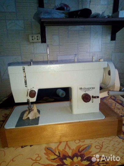 Швейная машина Чайка 134а
