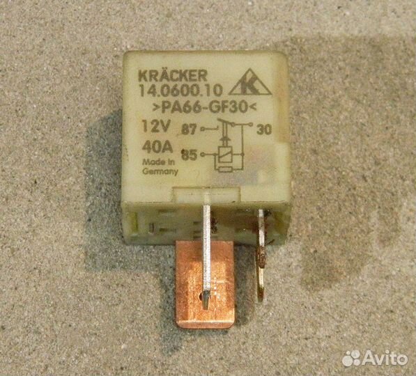 Реле свечей накала VW Golf 3 / Vento