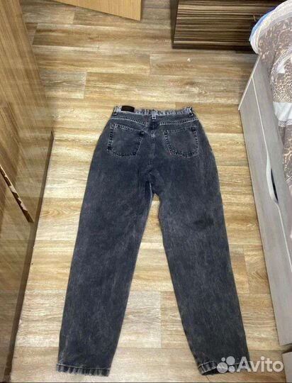 Джинсы черные