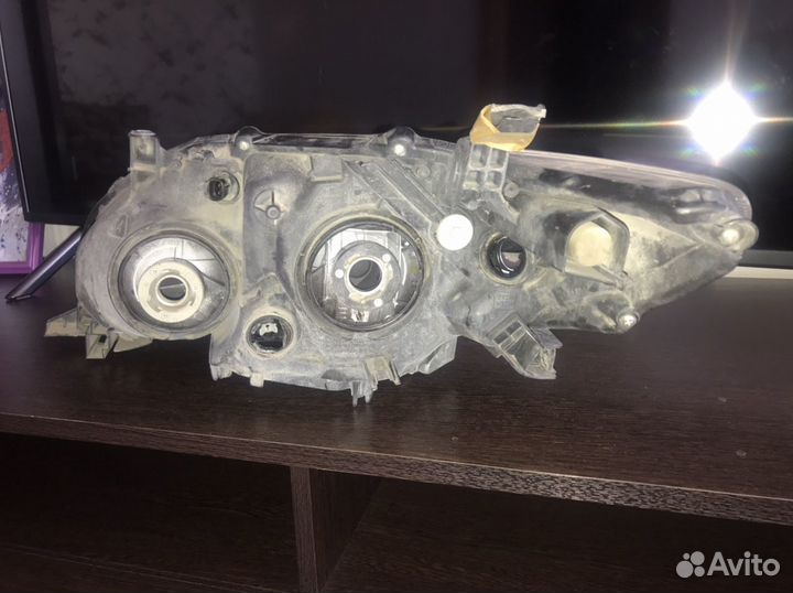 Фара правая Тойота королла 2011 рестайлинг