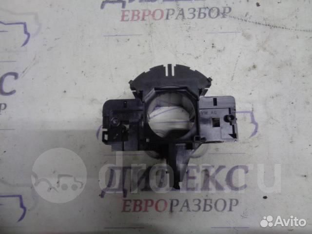 Кронштейн (сопут. товар) VW Tiguan 2007-2011