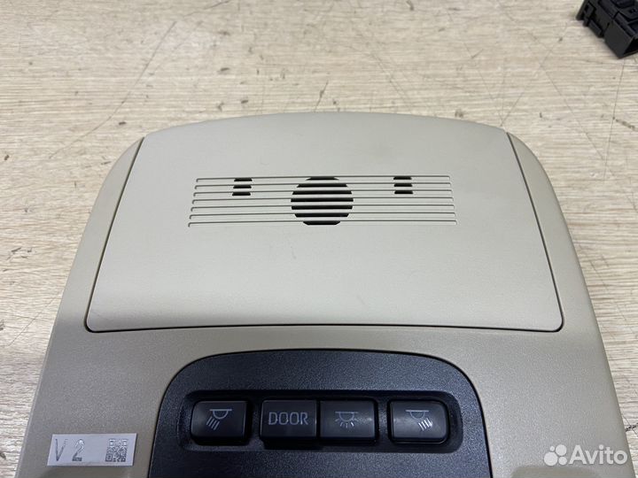 Плафон салонный передний Toyota Camry 75