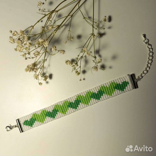 Браслет из бисера