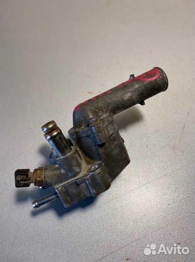 Корпус термостата Geely Mk MR479QA 2012