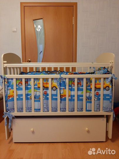 Бортики в детскую кроватку
