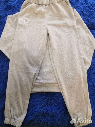 Спортивный костюм 48-50 р (тонкий флис)