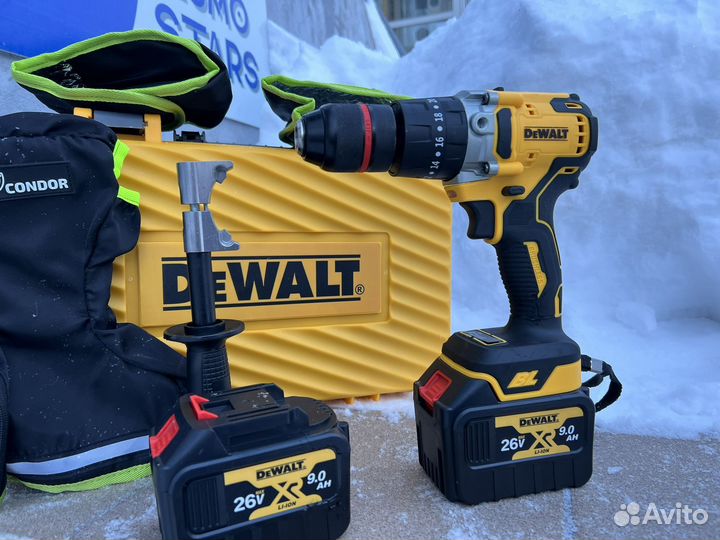Шуруповерт для ледобура Dewalt с чехлом