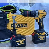 Шуруповерт для ледобура Dewalt с чехлом