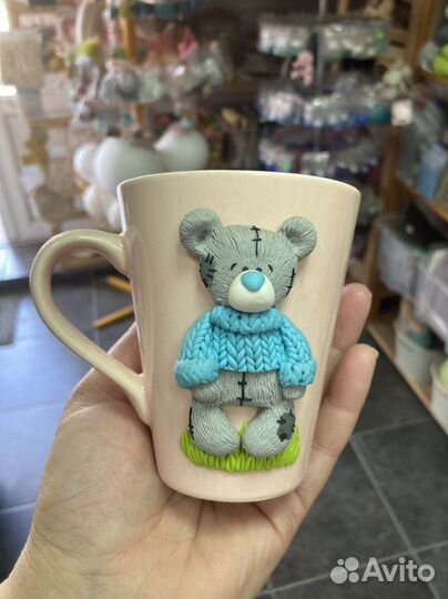 Чашка с декором из полимерной глины