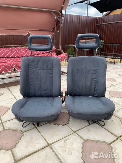 Передние сидения audi 100