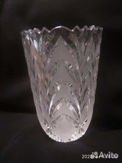 Ваза для цветов хрустальная 17 см