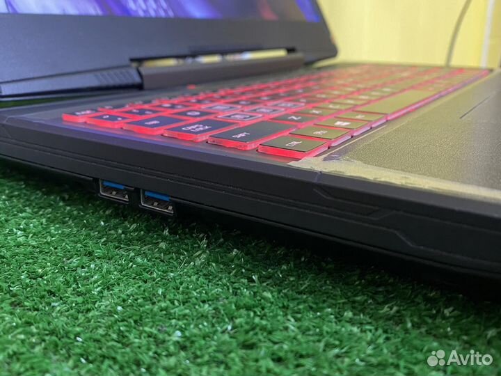 Игровой ноутбук i7/8/256/1060 6GB