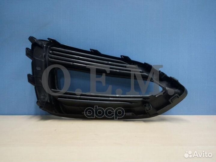 Окантовка противотуманной фары правая Hyundai S