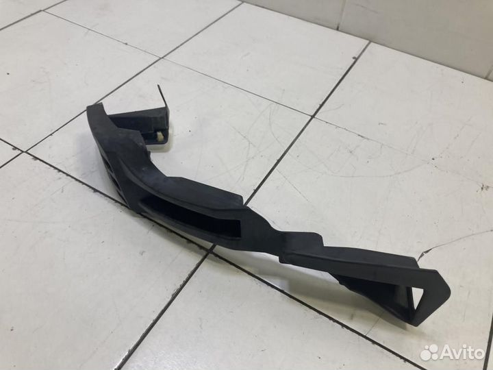 Кронштейн заднего бампера левый Porsche Cayenne 95