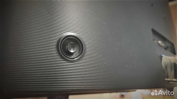 Монитор LCD Samsung 23.5