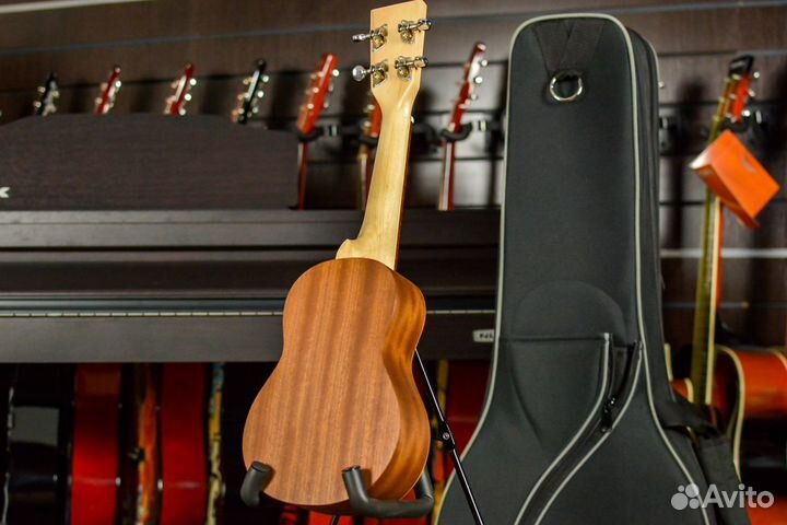 Укулеле сопрано Hampi + Аксессуары