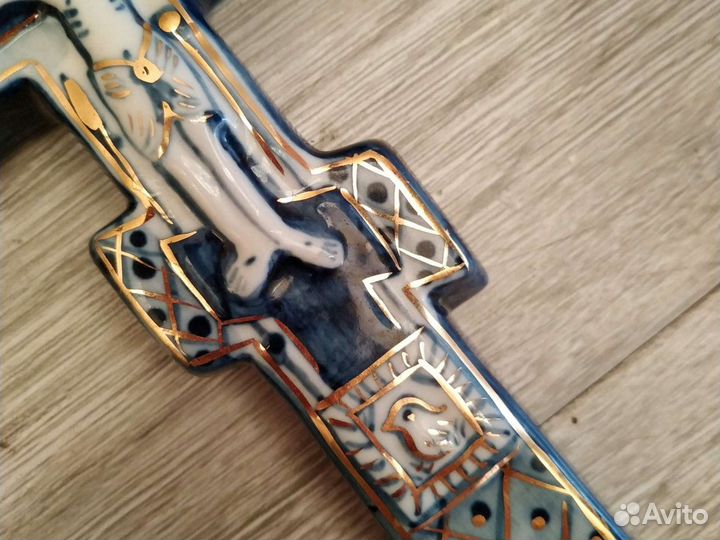 Гжель. Православный крест