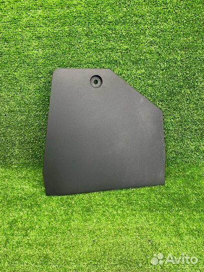 Обшивка салона правая SsangYong Actyon 2 SUV 2013