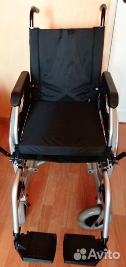 Коляска мобильная со снимающимися колесами