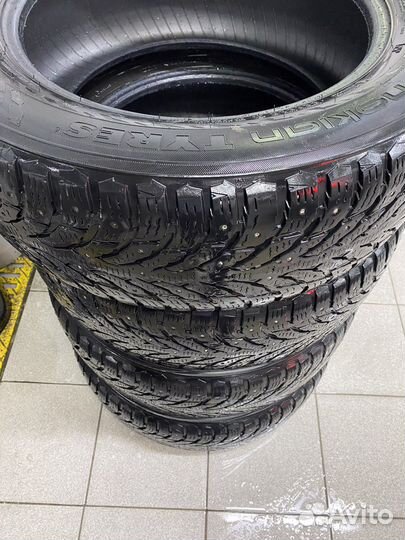 Nokian Tyres Hakkapeliitta 9 SUV 235/60 R18 107T