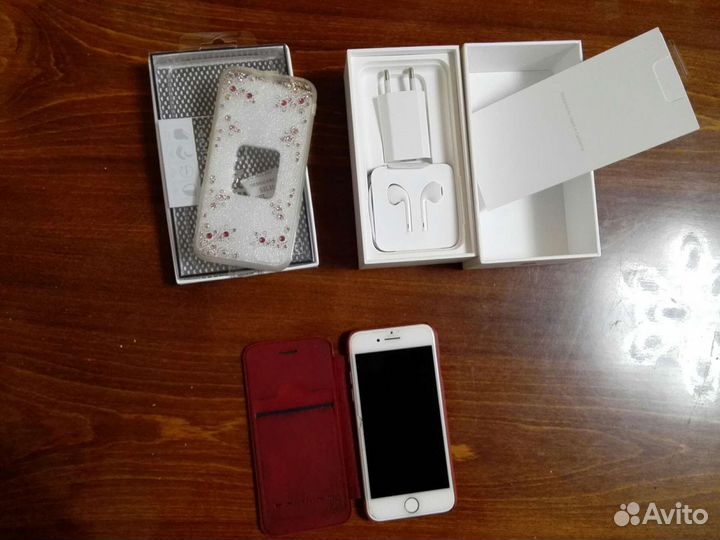 Телефон iPhone 7