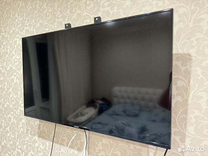 Телевизор samsung