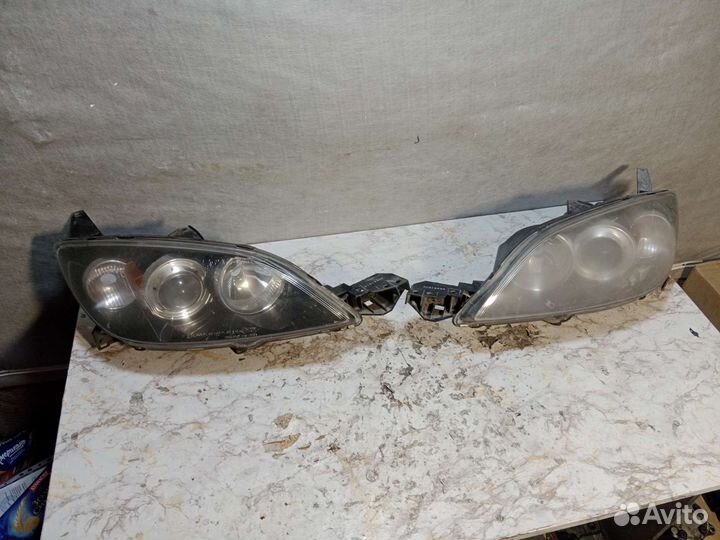 Фара правая и левая Mazda 3BK Хетчбэк