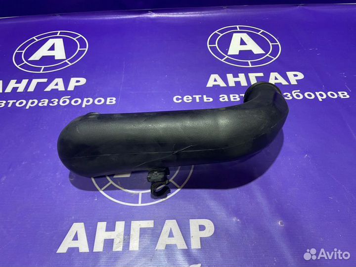 Воздушный патрубок Land Rover Freelander 2 FA/L359