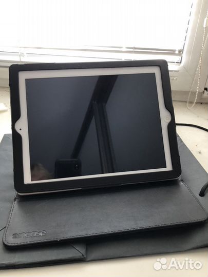 iPad 2 Wi-Fi + 3 G 64 Gb