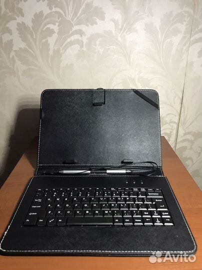 Чехол - клавиатура для Android планшетов