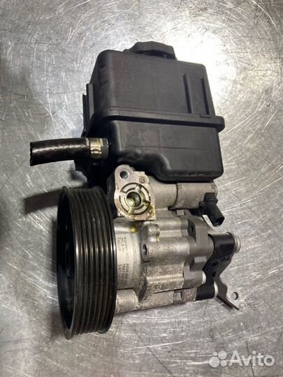 Насос гидроусилителя руля Mercedes E-Class C207